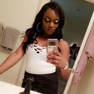 Meet your Posher, Nakeira